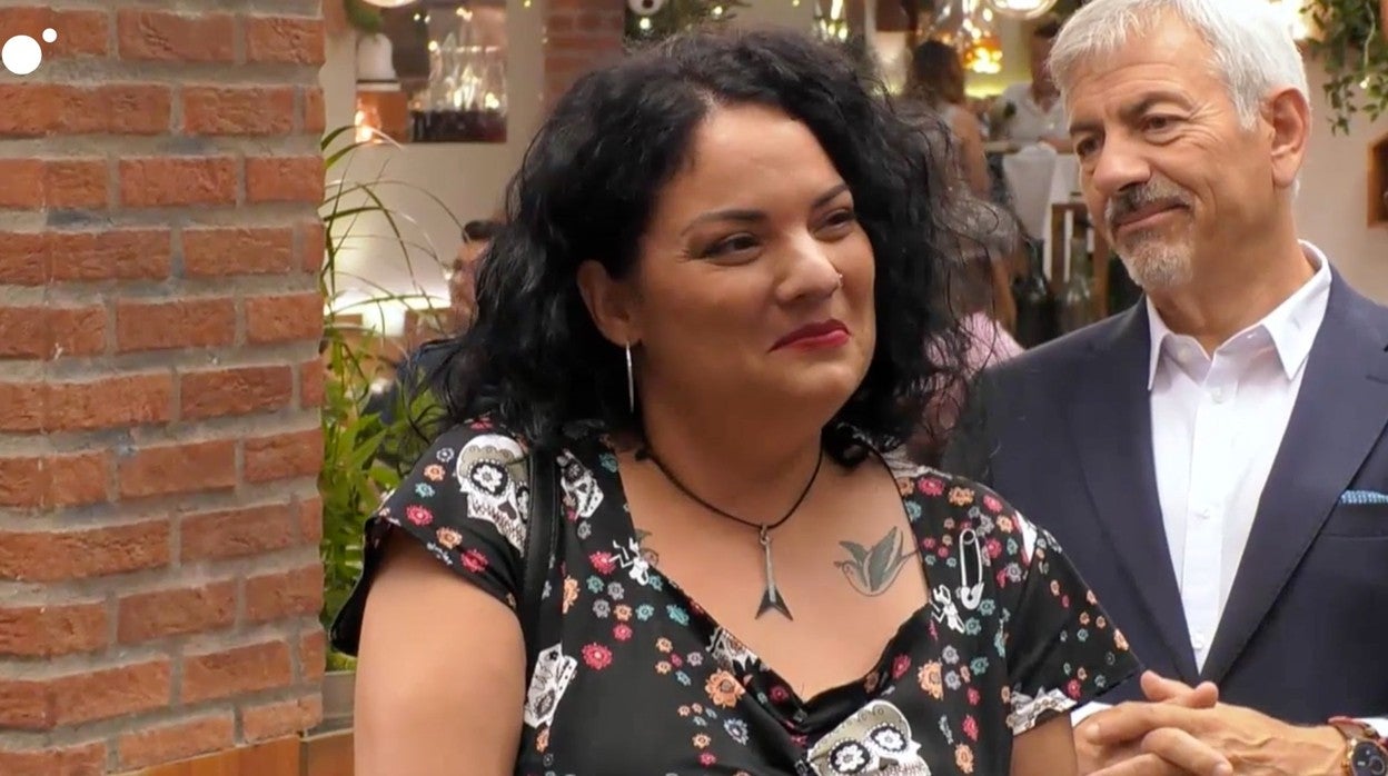 Nessa, una de las solteras de 'First Dates'.