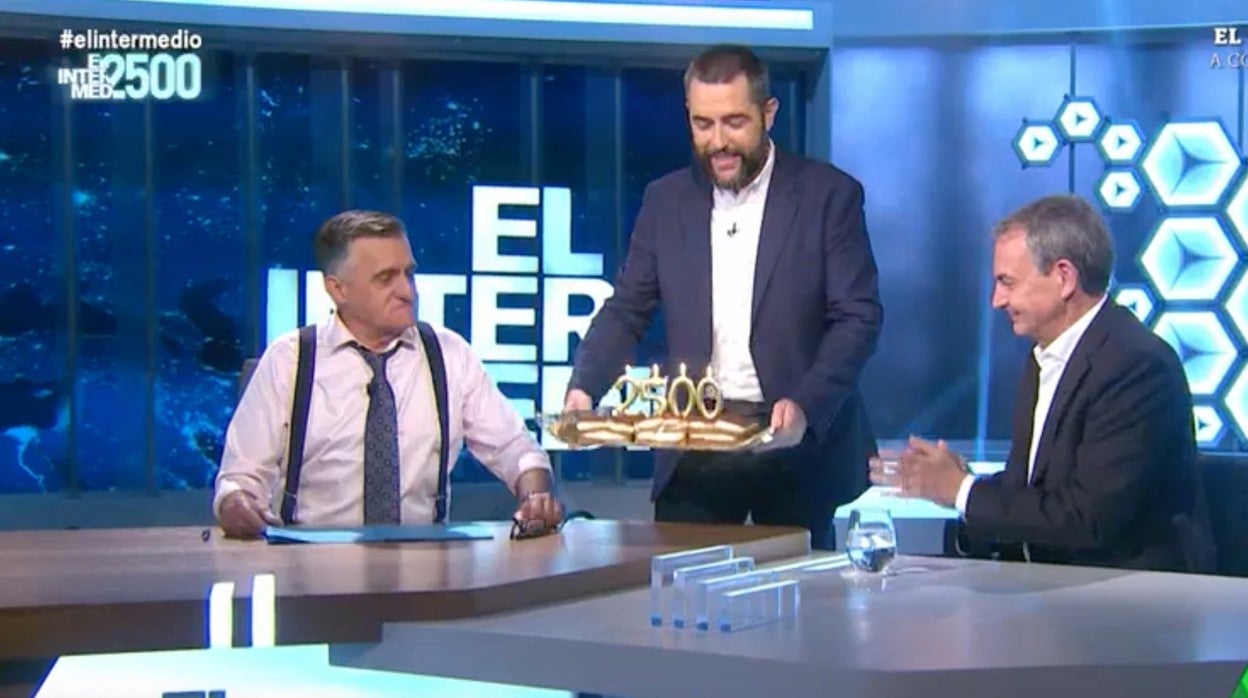 Zapatero acudió como invitado a 'El Intermedio'.