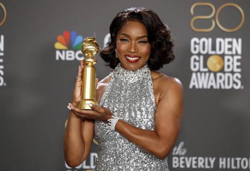 Angela Bassett, tras recibir el Globo de Oro como mejor actriz de reparto por la secuela de la película de Marvel 'Back Panther'