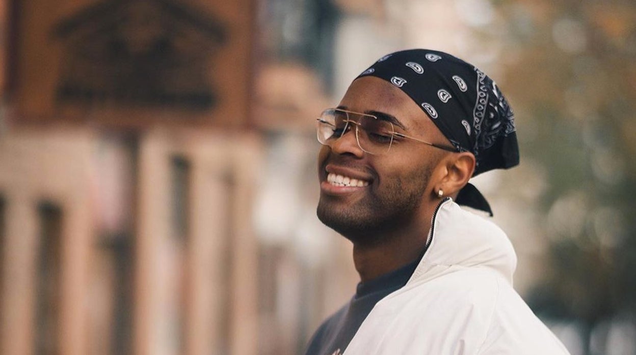 Famous participará en el 'Benidorm Fest' con su tema 'La Lola'.