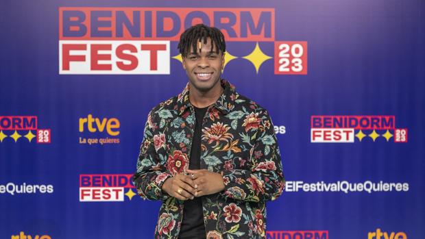 Letra completa y vídeo de la canción de Famous para el Benidorm Fest: «La Lola»