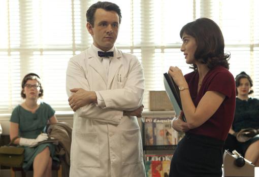 Michael Sheen y Lizzy Caplan son los protagonistas de 'Masters of Sex', cuyas cuatro temporadas llegan a AXN Now el miércoles 1 de febrero