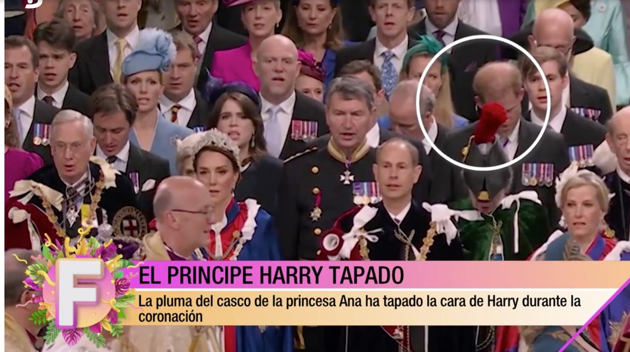 'Fiesta' se ha hecho eco de la polémica imagen, en la que se ve al Príncipe Harry oculto por la Princesa Ana.