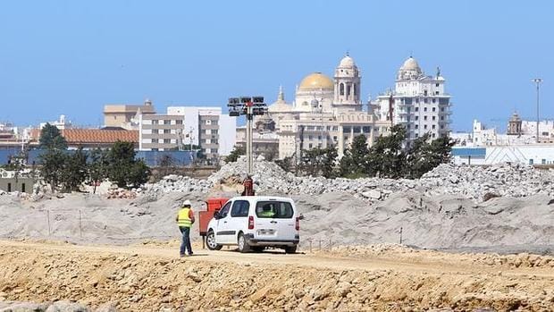 El puerto de Cádiz busca nombre para la nueva terminal de contenedores