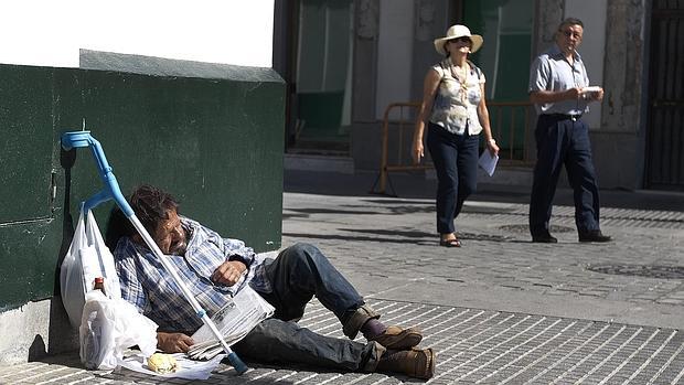 Las obras en el albergue de Cádiz obligan al traslado de las personas sin hogar a Elcano