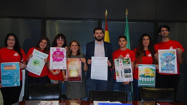 Presentación de las actividades para jóvenes