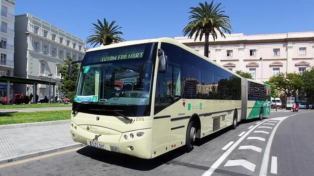 Cádiz recibe poco más de seis euros por habitante para el transporte