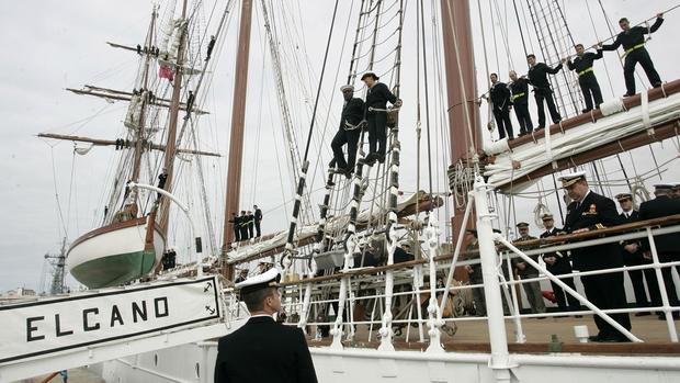 Salida del buque Elcano el pasado enero del puerto de Cádiz