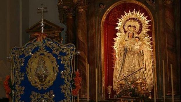 El Simpecado del Rocío de Valencina de la Concepción