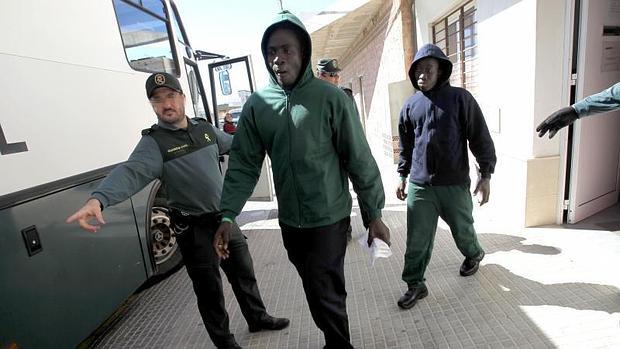 Rescatados 23 inmigrantes subsaharianos en tres embarcaciones en El Estrecho