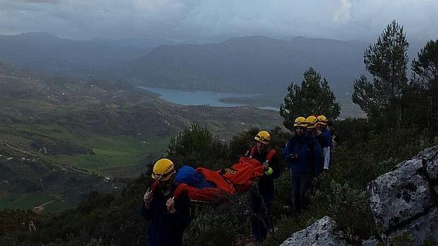 Bomberos realizan varios rescates en la Sierra de Cádiz durante el fin de semana