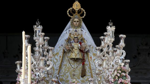 Virgen del Rosario, patrona de Cádiz