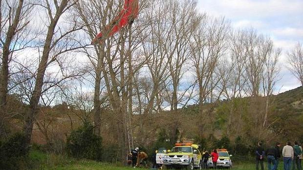 Fallece un hombre cuando practicaba parapente en la localidad gaditana de El Bosque