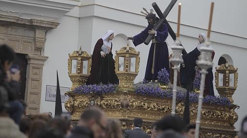 La lluvia rompe el Martes Santo