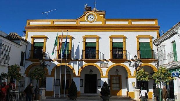 Fachada del Ayuntamiento de La Puebla de Cazalla