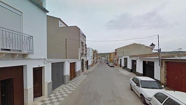 Calle Tres de Abril en el municipio de Badolatosa donde se ha producido el tiroteo