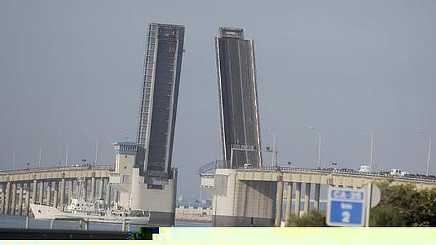 El puente Carranza se abrirá nuevamente hoy y mañana