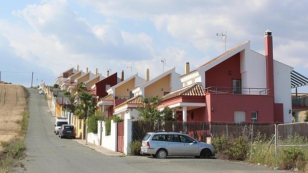 Una imagen de la urbanización Los girasoles, sin servicios públicos ni municipales