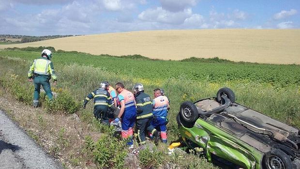 Herido un hombre de 77 años tras sufrir un accidente de tráfico en la A-372