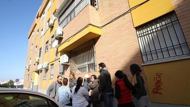 Piden 4 años de cárcel para los acusados por la muerte de la familia de Alcalá intoxicada