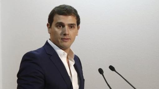 Los partidos políticos no hallan un espacio común en Cádiz