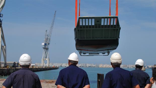 Prueba de las lanchas de desembarco construidas en San Fernando para Puerto Real