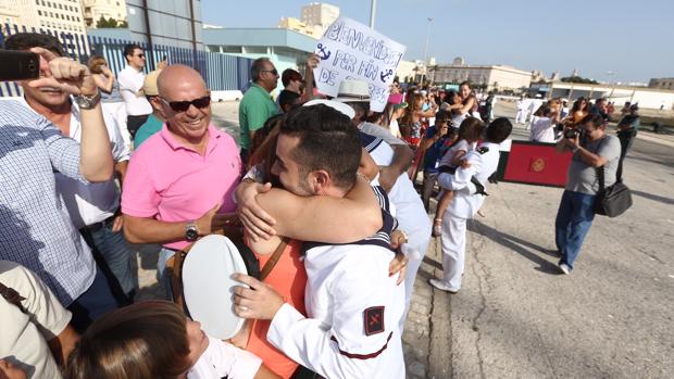 El buque escuela 'Juan Sebastián de Elcano' regresa a casa