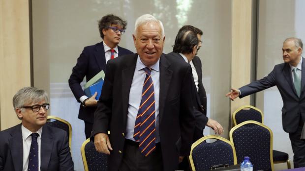 Margallo ofrece al Reino Unido una cosoberanía en Gibraltar