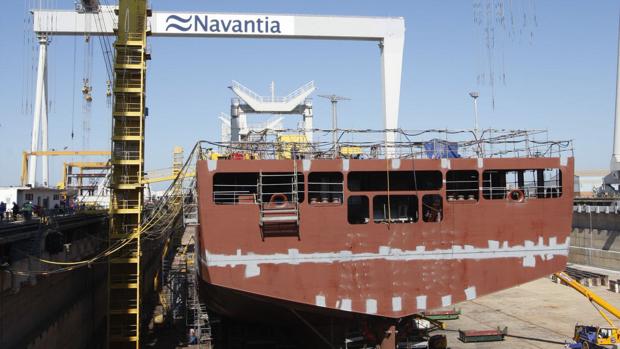 Navantia no logra seducir a la industria auxiliar con la obra de los petroleros