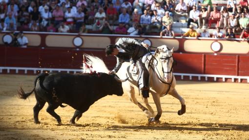 Diego Ventura y López Simón abren una Puerta Grande que se le cerró a Padilla