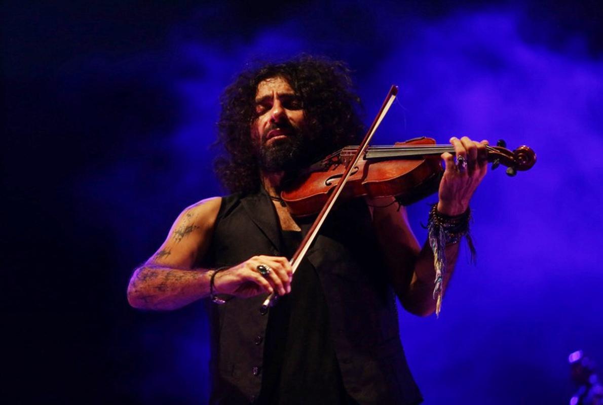 Magia de Ara Malikian en su concierto en el Baluarte de la Candelaria