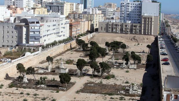 El Ayuntamiento concluye los trabajos de exhumación en el cementerio de San José