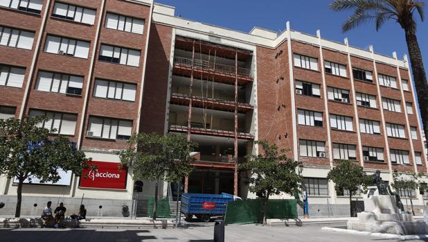 El inicio del curso en la Facultad de Medicina, pendiente de las obras