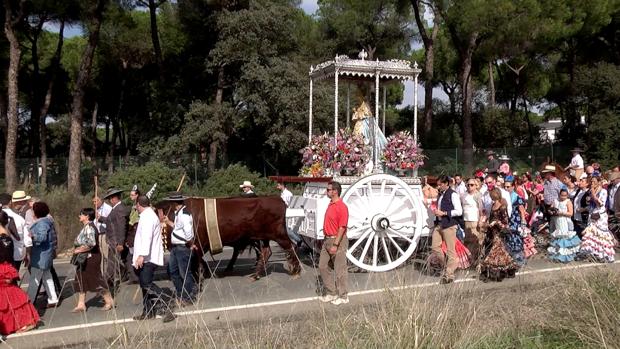 ¿Cuál es la romería más antigua de Sevilla y una de las primeras que se hicieron en Andalucía?