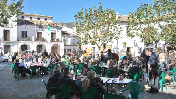 Imagnen de archivo de la plaza de Grazalema