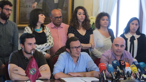 PSOE y C's acusan al gobierno de Podemos de «oscurantismo» en la gestión de Onda Cádiz