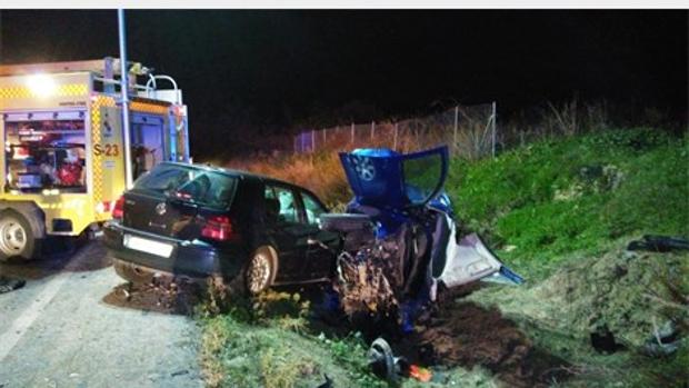 Un fallecido y cuatro heridos tras una colisión frontal en Sanlúcar de Barrameda