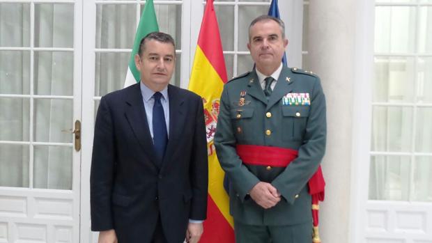 Sanz ha trasladado su apoyo a la tarea de la Guardia Civil de garantizar la seguridad Civil