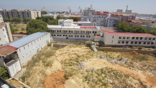 El espacio abierto que dejó el antiguo pabellón Portillo, en San Severiano, es la nueva alternativa para la Ciudad de la Justicia. Se encuentra junto al solar que se barajó en primera opción