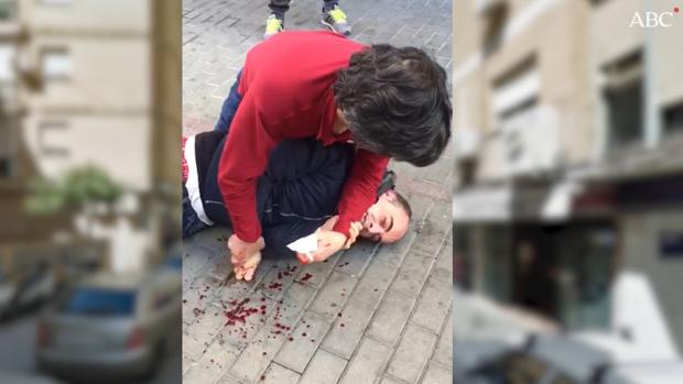 Vecinos de Castilleja graban la detención de un presunto atracador