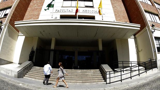 La UCA modifica los contratos de sus profesores asociados y evaluará a los alumnos