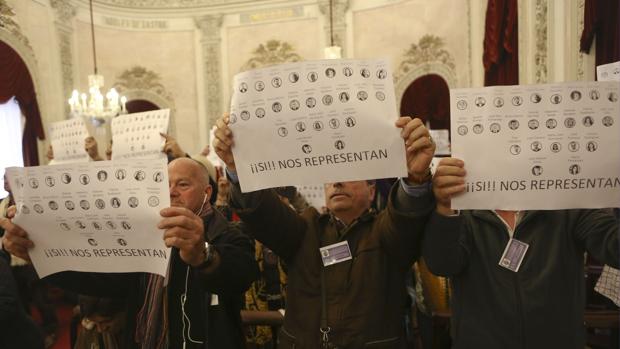 Los vecinos tomaron la iniciativa presentando su propio reglamento de participación ciudadana.