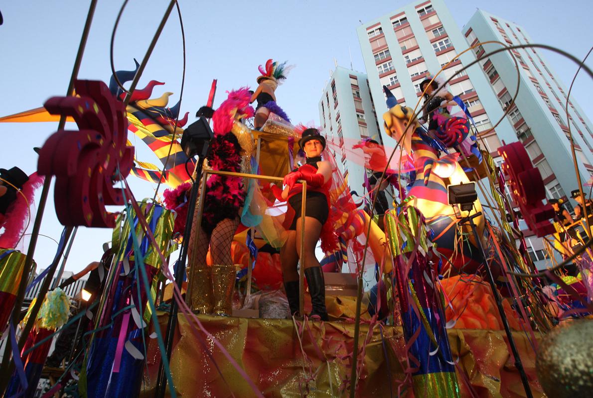 La cabalgata y el carrusel de coros, grandes atractivos del Domingo de Carnaval