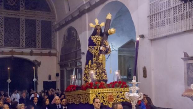 Imagen de un traslado en el interior de Santa María