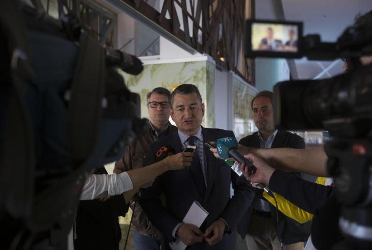 Sanz ve «una mala noticia» para el desarrollo económico de Cádiz la sentencia del TS sobre Las Aletas