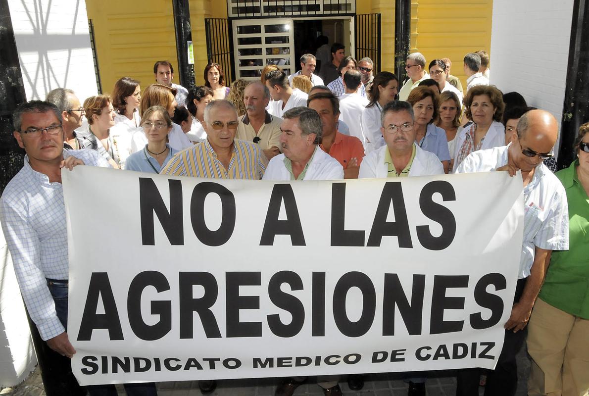 Repulsa de los médicos gaditanos a la agresión sufrida por un compañero en La Línea