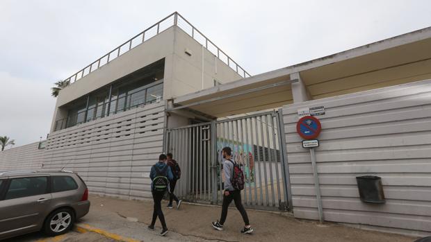 Uno de los institutos en losque se iba a celebrar una asamblea de Marea Joven.