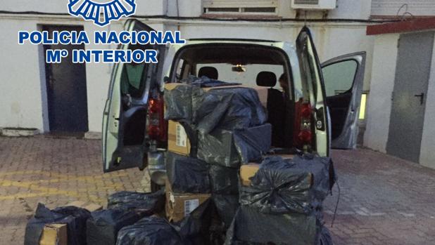 Detenido en La Línea por portar 7.500 cajetillas de tabaco de contrabando