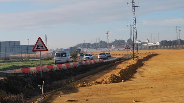 Obras en la carretera que une Alcalá de Guadaíra con Dos Hermanas