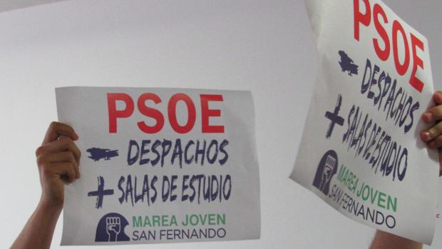 Exigen al PSOE que acondicione «de inmediato» la única sala de estudio de la ciudad